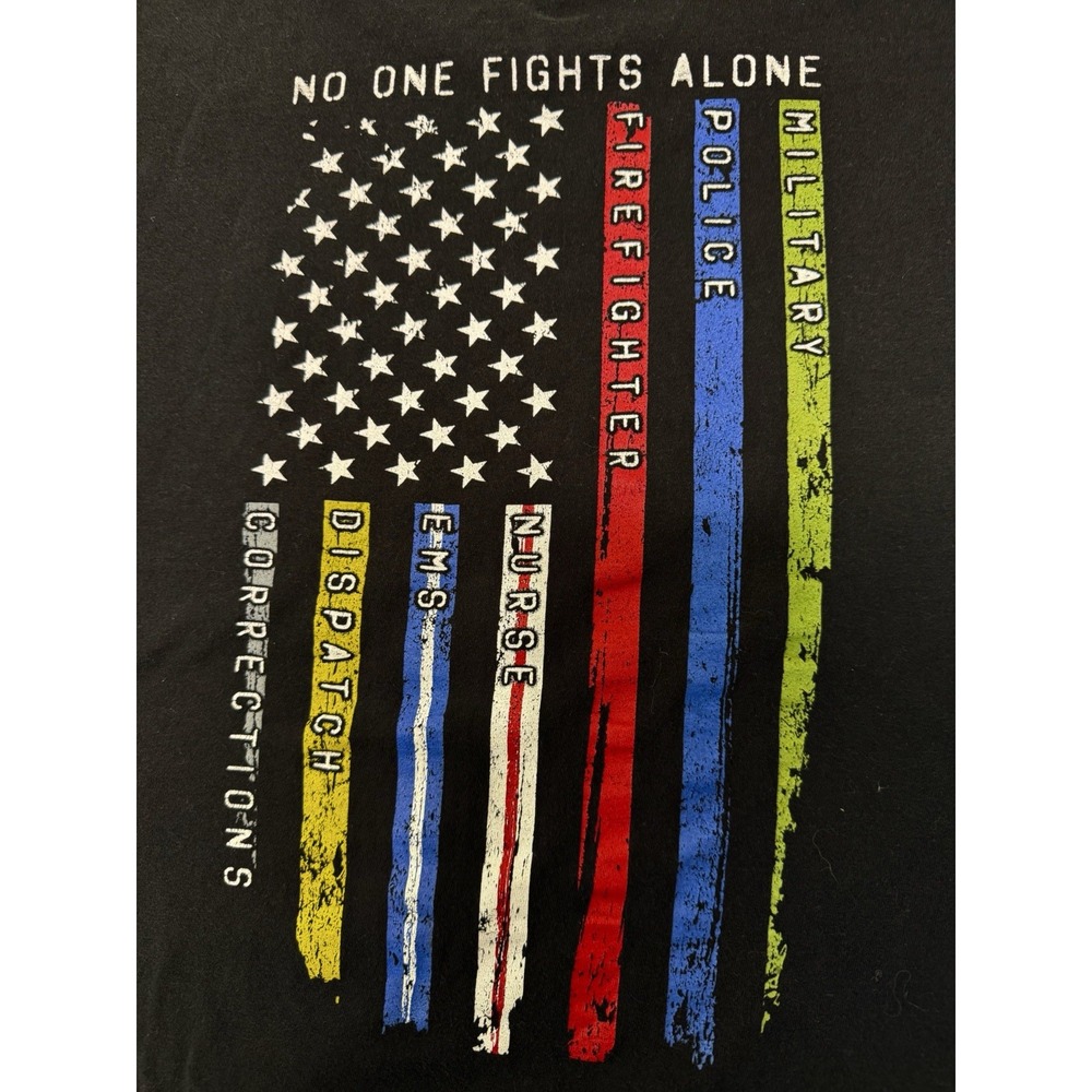 Howitzer American Patriot Black Graphic T No One Fights Alone Military Sz 2XL